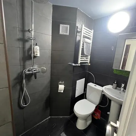 Kenzia Prive Appartement Boekarest