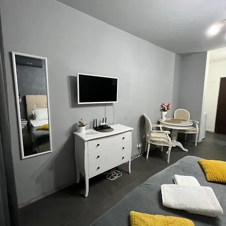 Kenzia Prive Apartment *