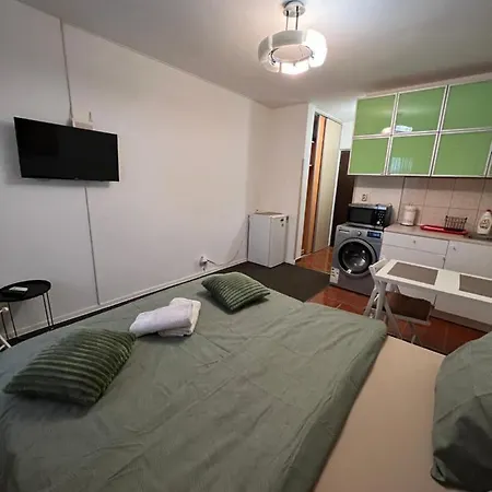 Kenzia Prive Bükreş